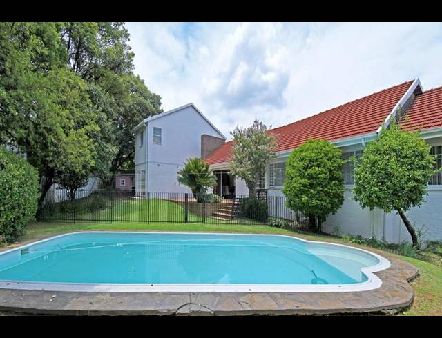 6 BEDROOM HOUSE FOR SALE IN PARKMORE